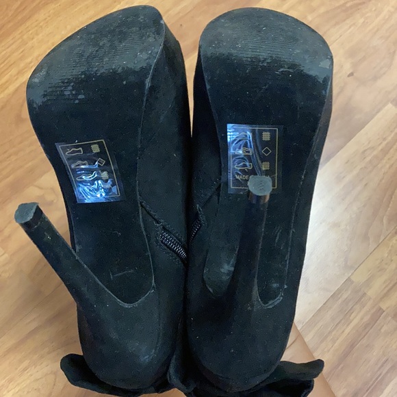 Madison size 7 Booties - Picture 3 of 4